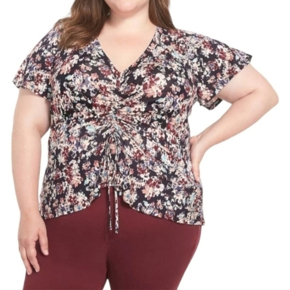 Lane Bryant Tops - Lane Bryant Floral V-Neck Ruched Top